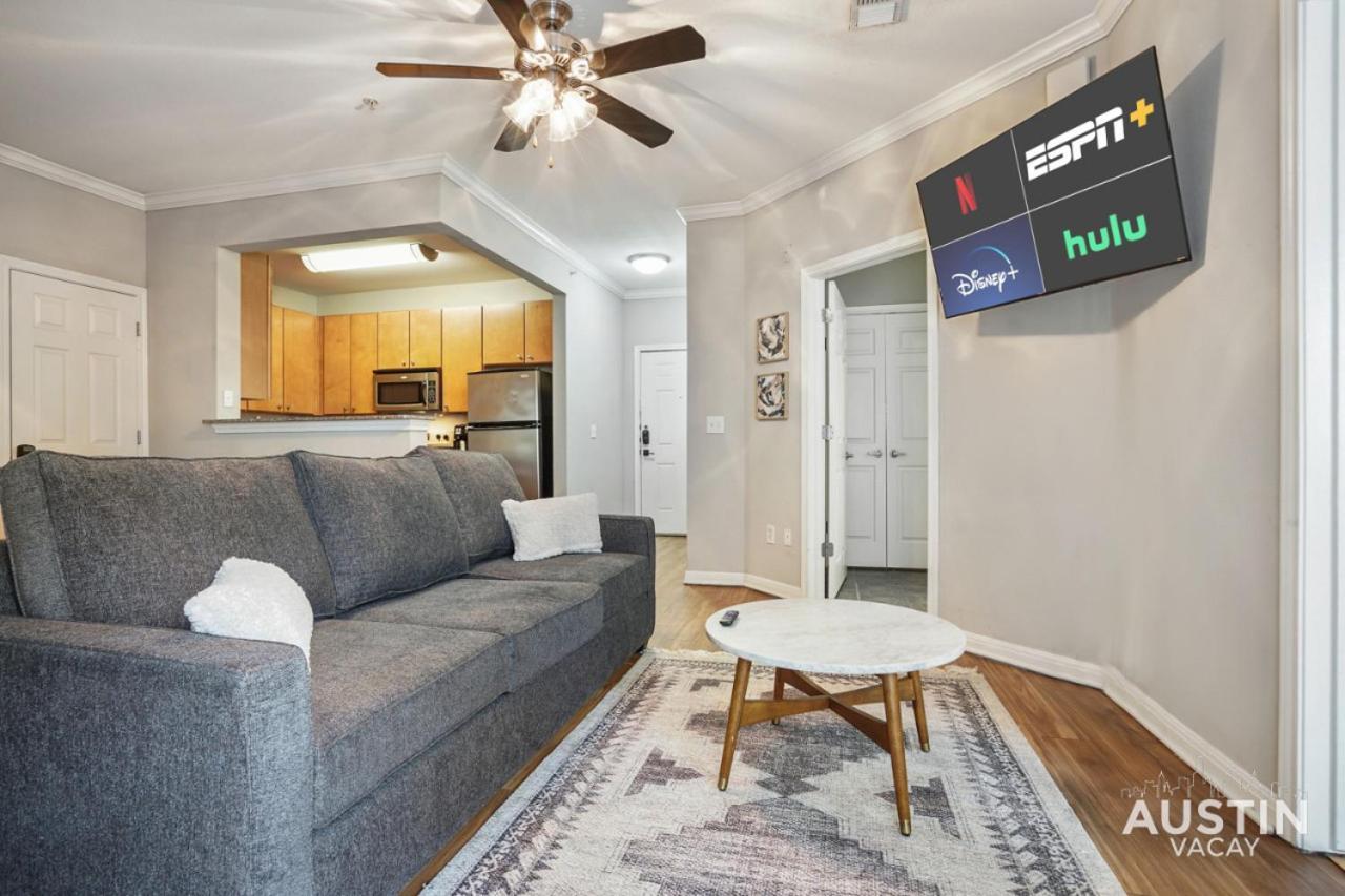 West Campus Accommodations Pool And King Bedrooms Austin Exterior foto